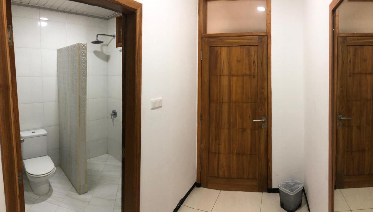 Aurora Hotel Siliwangi チルボン エクステリア 写真